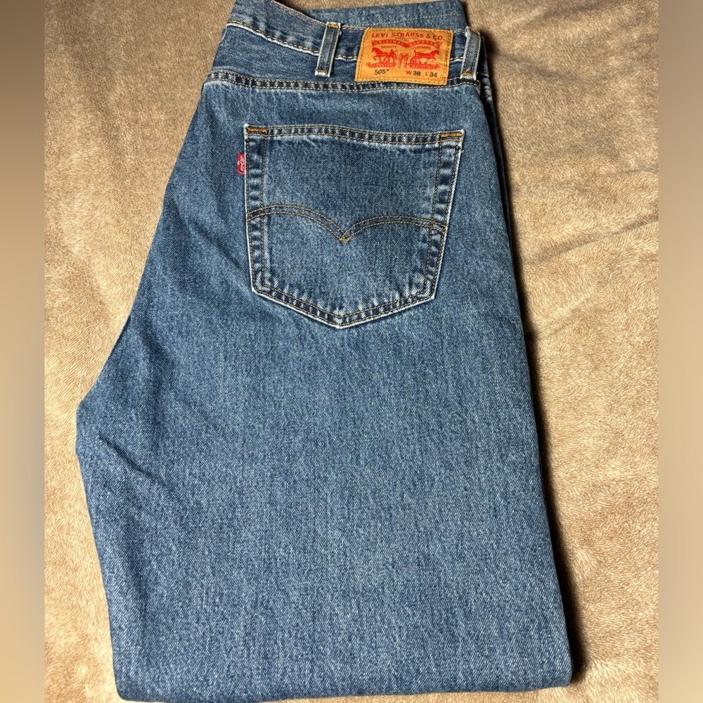 Levi's 505 Men's Blue Straight-Leg Jeans 021